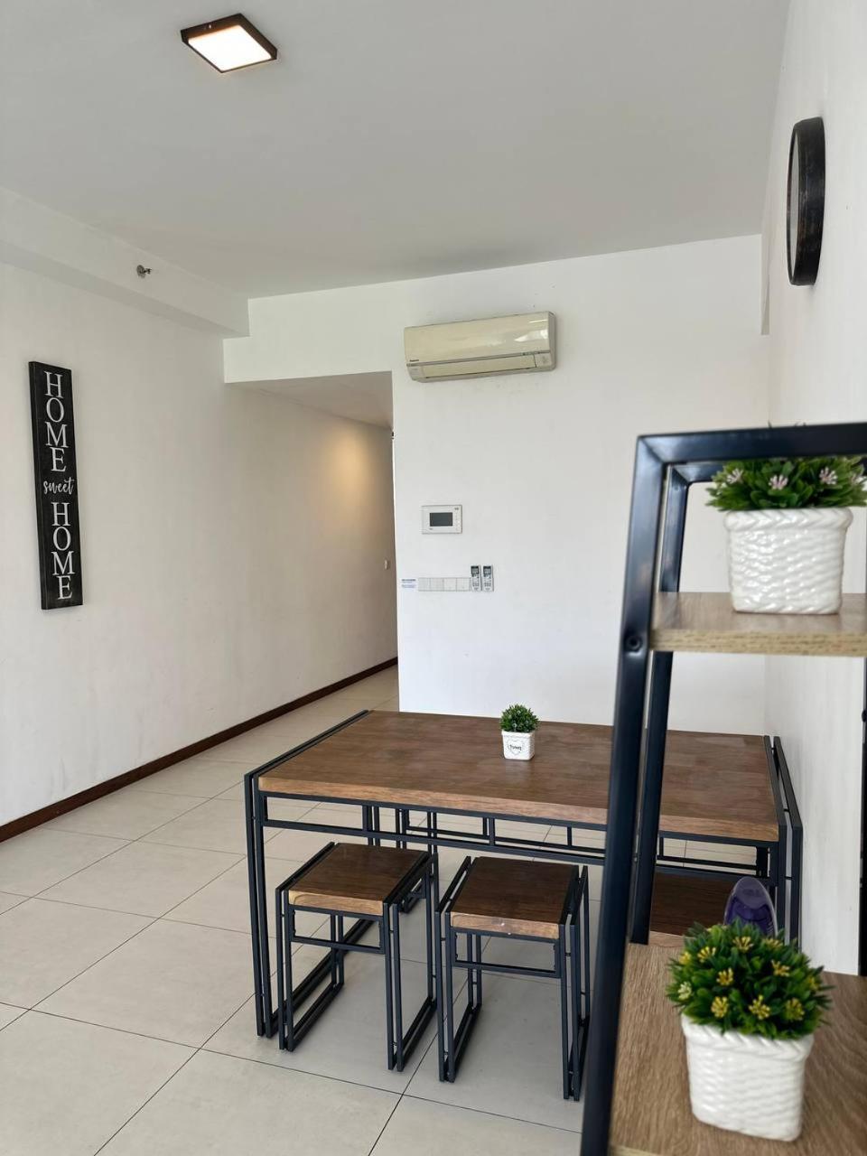 The Landmark Comfort Relax Spacious Sea View By Iz Tanjung Tokong Exterior foto