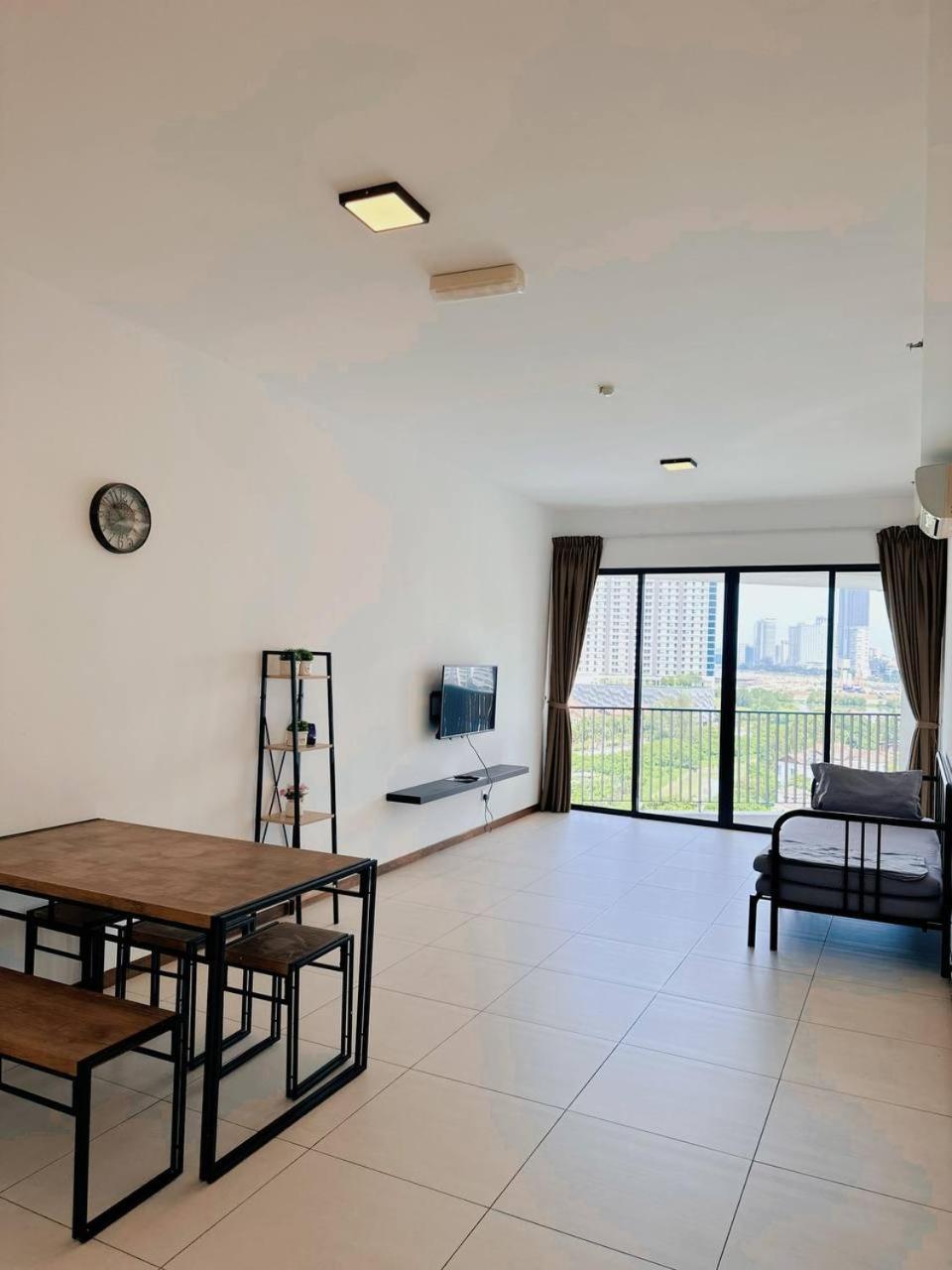 The Landmark Comfort Relax Spacious Sea View By Iz Tanjung Tokong Exterior foto